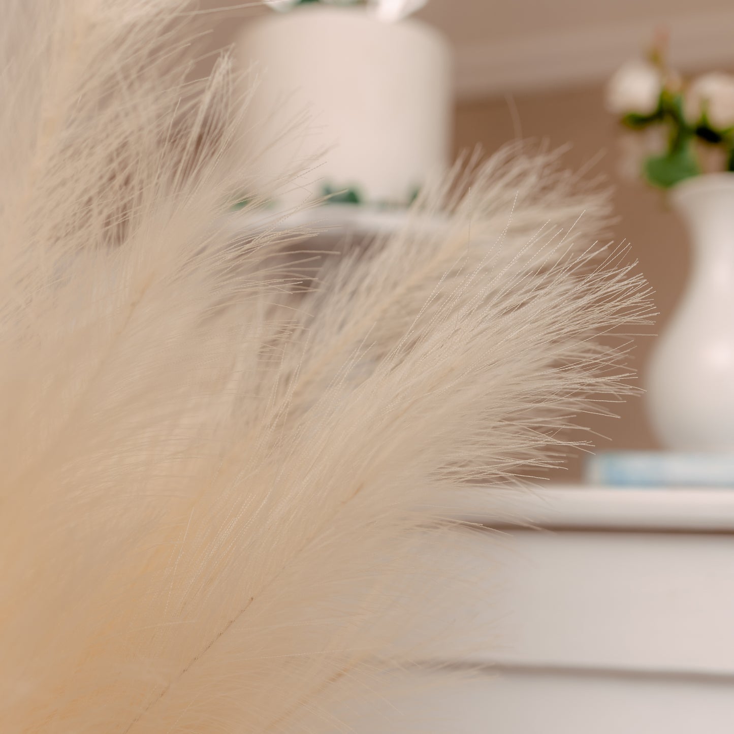 
                  
                    Extra flauschige und hohe künstliche Pampas ORNA in Elfenbein, 3er-Set, Geschenkbox
                  
                