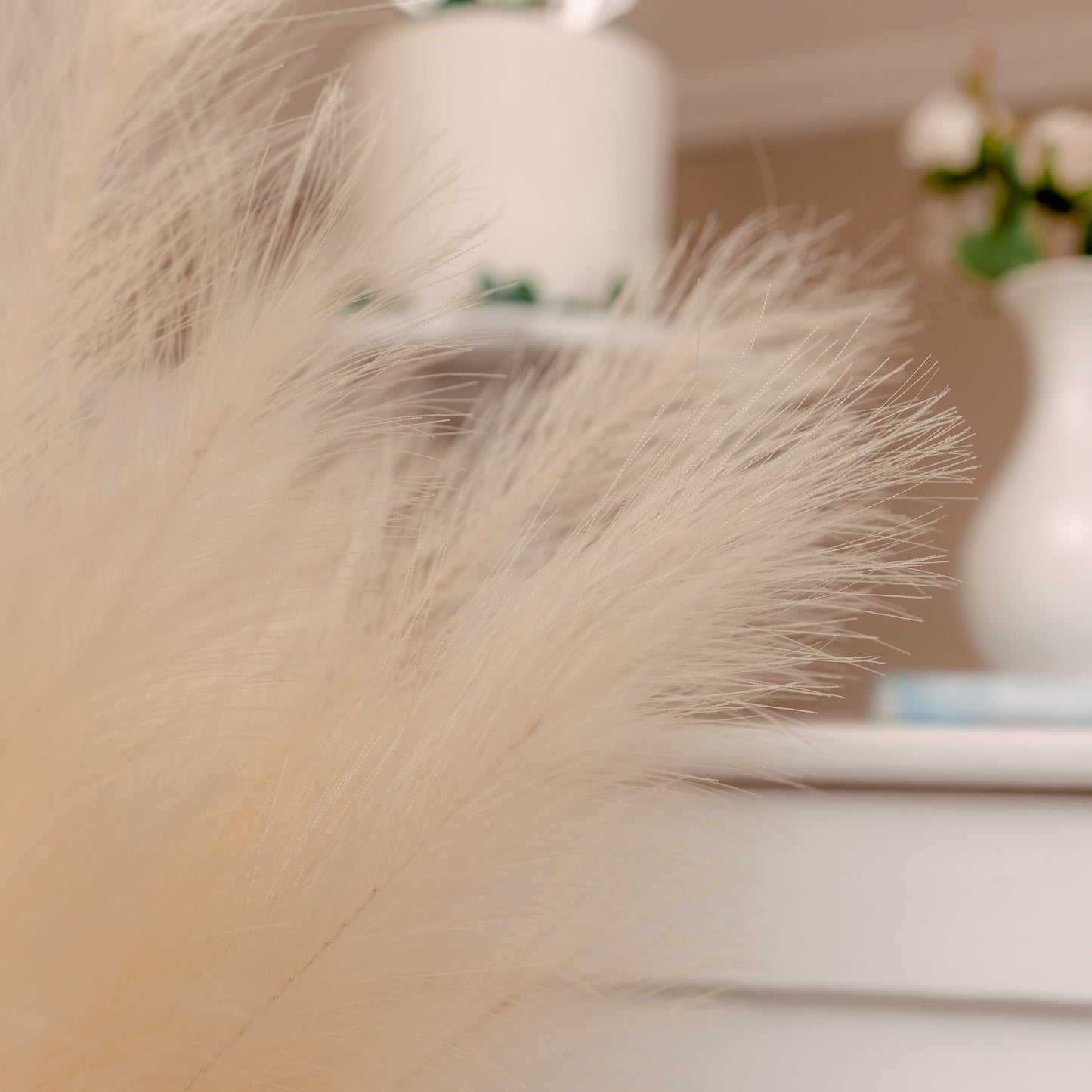 
                  
                    Extra flauschige und hohe künstliche Pampas ORNA in Elfenbein, 3er-Set, Geschenkbox
                  
                