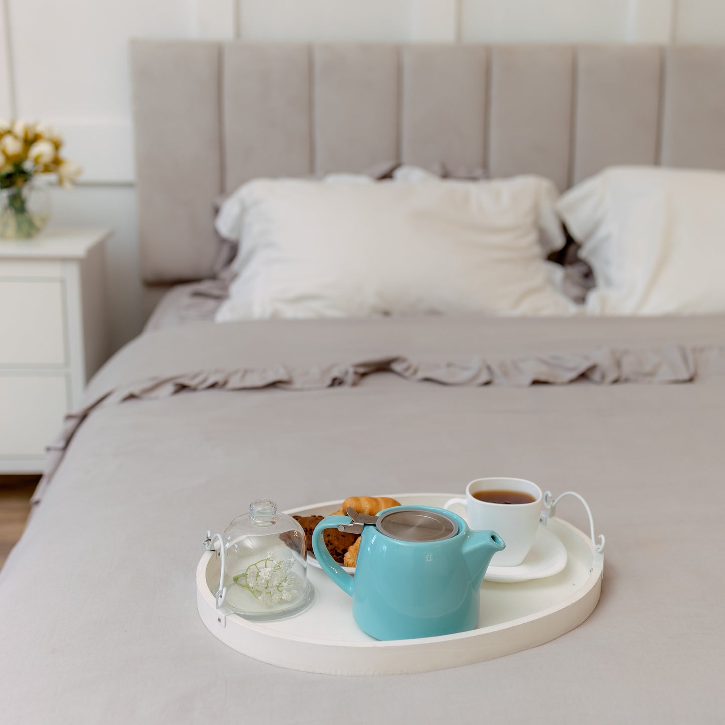 
                  
                    ORNA Keramik-Teekanne mit Siebkorb und Edelstahldeckel in Türkis, 18,6 oz (550 ml) 
                  
                